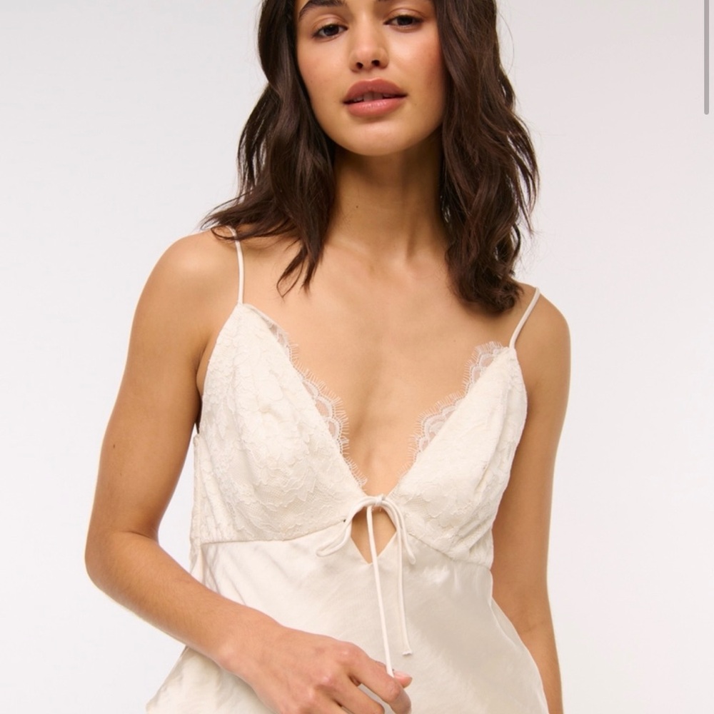Abercrombie & Fitch Cream Lace Chemise